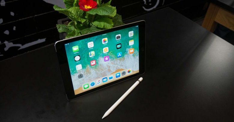 9.7-inch iPad 2018 iOS 11.3 update released